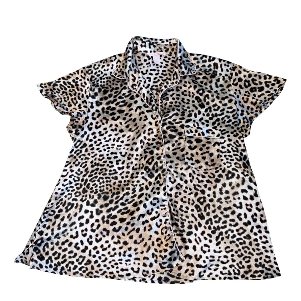Victoria's Secret Satin Leopard Print Short Sleeve Button Front PJ Top Sz Small